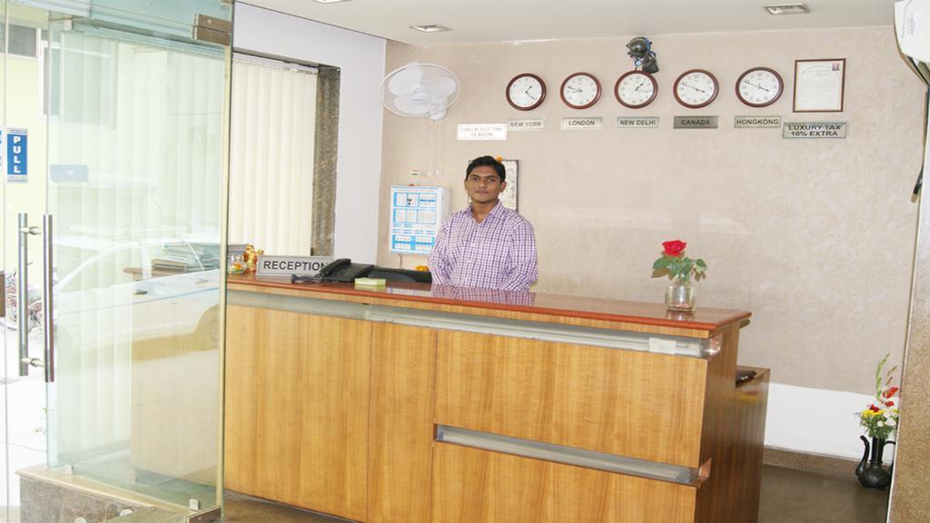Airport Hotel Daya Capitol New Delhi Luaran gambar