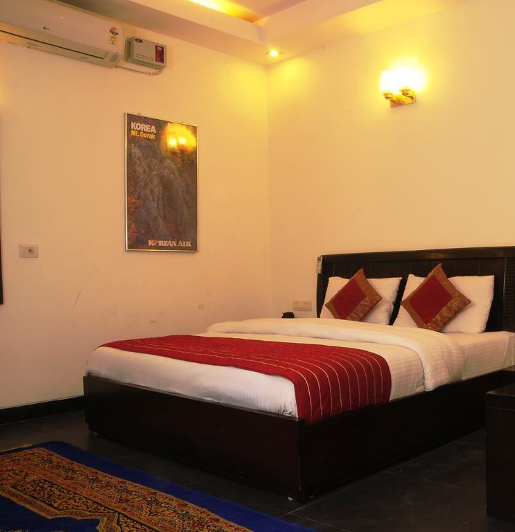 Airport Hotel Daya Capitol New Delhi Luaran gambar