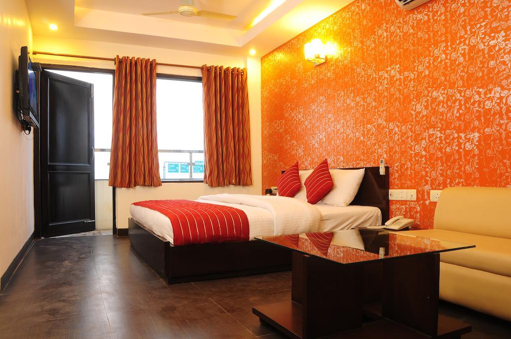 Airport Hotel Daya Capitol New Delhi Luaran gambar
