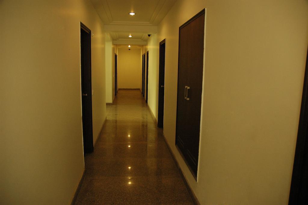 Airport Hotel Daya Capitol New Delhi Luaran gambar